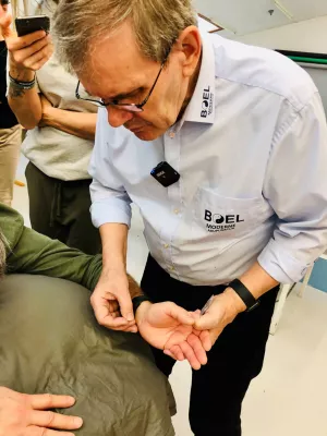 John Boel Senior agopuntore Metodo Boel Italia